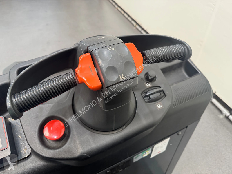 رافعة ملتقطة Linde V08-02
