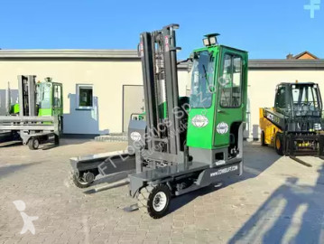 Многопосочен кар Combilift