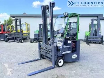Многопосочен кар Combilift