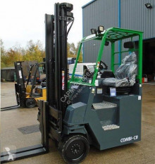 Oldalvillás emelőtargonca Combilift CB4000 használt