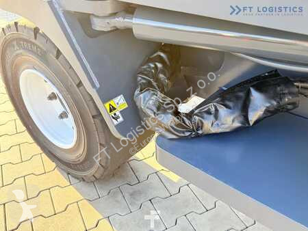 Stivuitor multidirectional Combilift