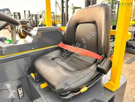 Stivuitor multidirectional Combilift