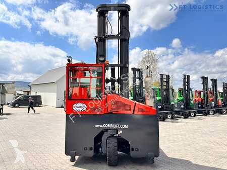 Empilhador multi direccional Combilift