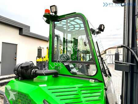 Stivuitor multidirectional Combilift