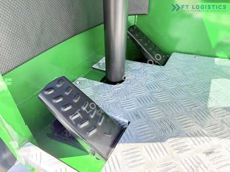 رافعة شوكية متعددة الاتجاهات Combilift