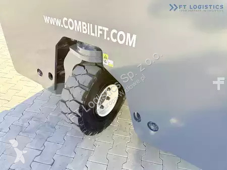 Štvorcestný vysokozdvižný vozík Combilift