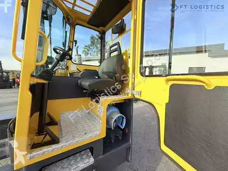 Štvorcestný vysokozdvižný vozík Combilift