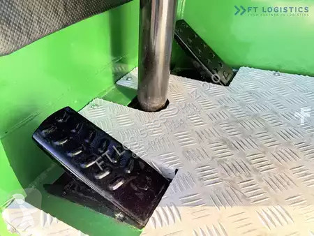 Štvorcestný vysokozdvižný vozík Combilift