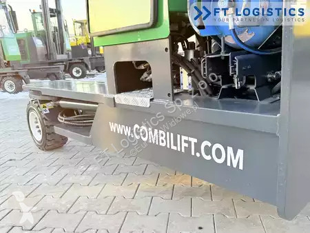 Štvorcestný vysokozdvižný vozík Combilift