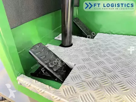 Štvorcestný vysokozdvižný vozík Combilift
