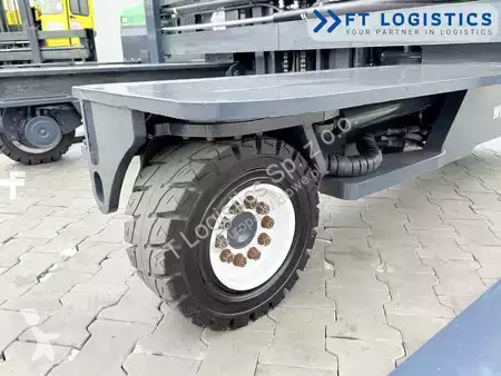Štvorcestný vysokozdvižný vozík Combilift