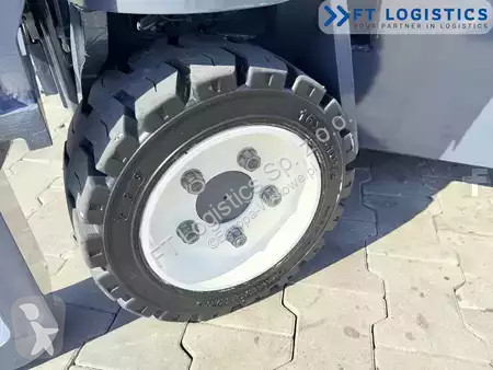 Stivuitor multidirectional Combilift