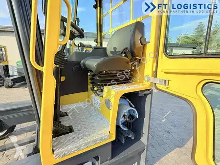 Stivuitor multidirectional Combilift
