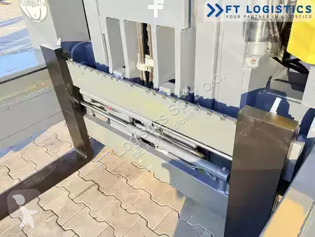 رافعة شوكية متعددة الاتجاهات Combilift