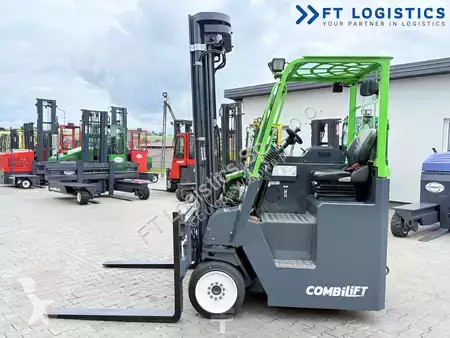 Многоходовой погрузчик Combilift