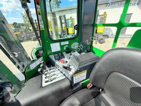 Stivuitor multidirectional Combilift