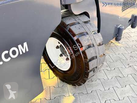 Stivuitor multidirectional Combilift
