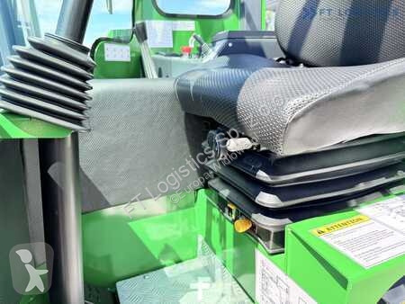 رافعة شوكية متعددة الاتجاهات Combilift