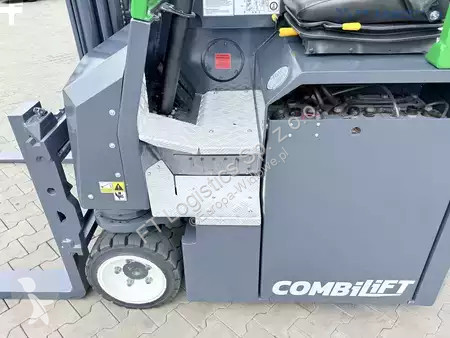 Štvorcestný vysokozdvižný vozík Combilift