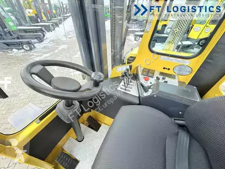 Štvorcestný vysokozdvižný vozík Combilift