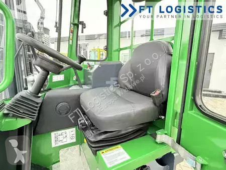 Štvorcestný vysokozdvižný vozík Combilift