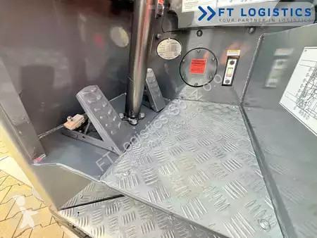 Štvorcestný vysokozdvižný vozík Combilift