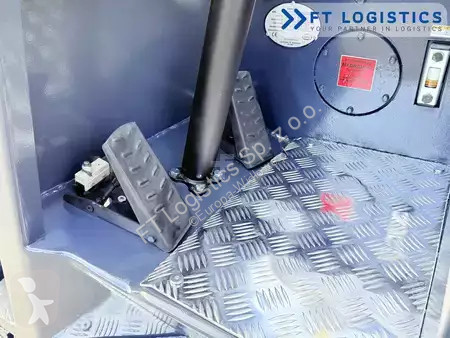 Štvorcestný vysokozdvižný vozík Combilift