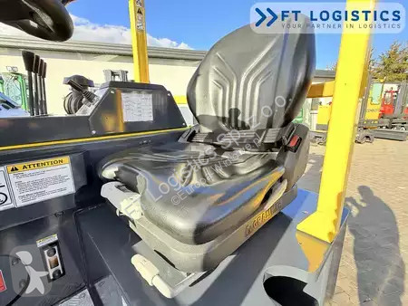 Štvorcestný vysokozdvižný vozík Combilift