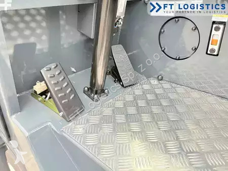 Многоходовой погрузчик Combilift