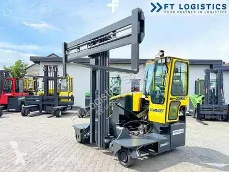 Stivuitor multidirectional Combilift