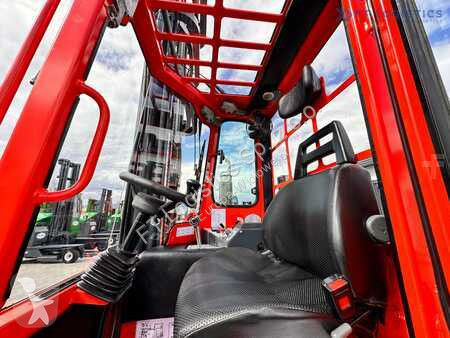 Stivuitor multidirectional Combilift