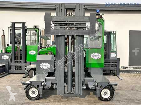 Empilhador multi direccional Combilift