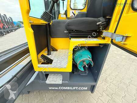 Stivuitor multidirectional Combilift