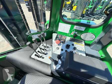 Stivuitor multidirectional Combilift