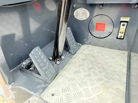 Stivuitor multidirectional Combilift
