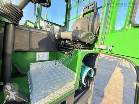 رافعة شوكية متعددة الاتجاهات Combilift