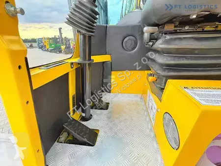 Štvorcestný vysokozdvižný vozík Combilift