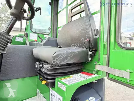 Štvorcestný vysokozdvižný vozík Combilift