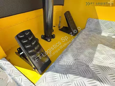 Štvorcestný vysokozdvižný vozík Combilift