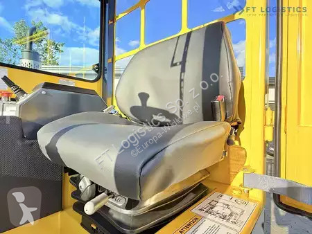 Štvorcestný vysokozdvižný vozík Combilift