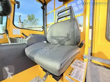 Štvorcestný vysokozdvižný vozík Combilift