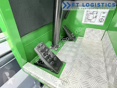 Štvorcestný vysokozdvižný vozík Combilift