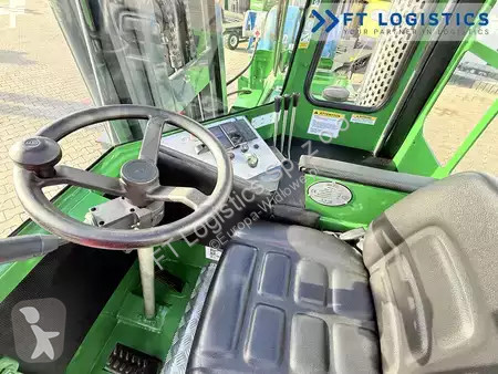 Štvorcestný vysokozdvižný vozík Combilift