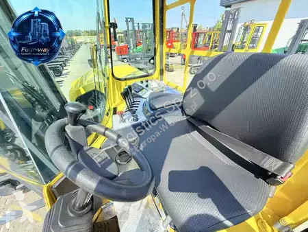 Многопосочен кар Combilift