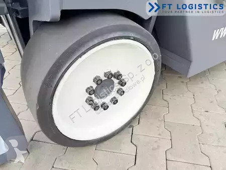 Многоходовой погрузчик Combilift