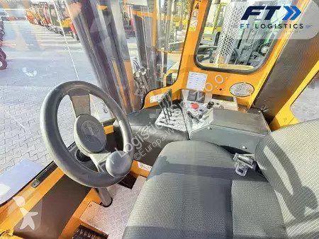 Многоходовой погрузчик Combilift