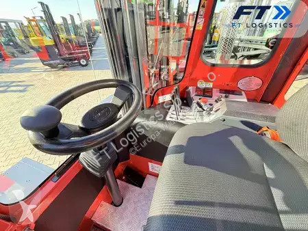 Stivuitor multidirectional Combilift
