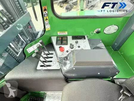 Многоходовой погрузчик Combilift