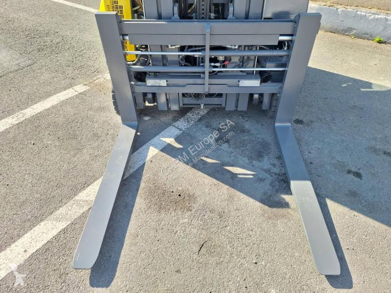 Empilhador multi direccional Combilift CB