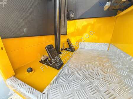 Stivuitor multidirectional Combilift